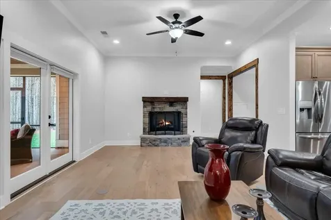 3590 Crockett Pointe Jasper TN 37347
