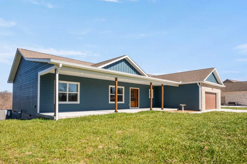 9345 Fox Hill Road Baxter TN 38544