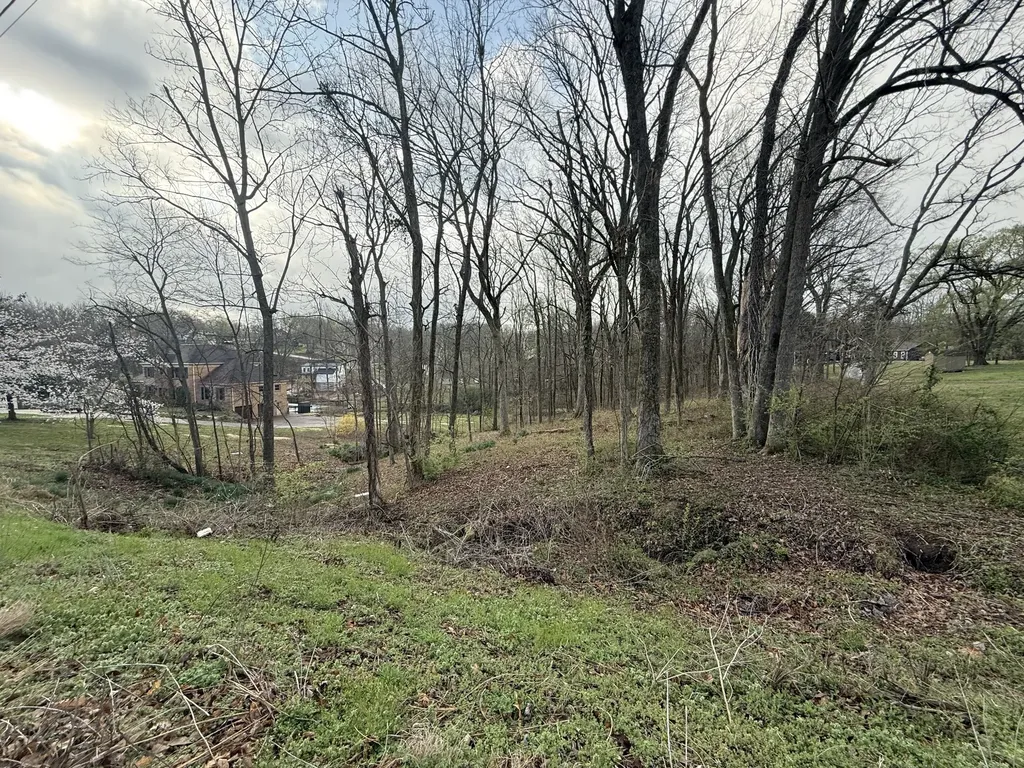 1930 Arlington Road Lebanon TN 37087