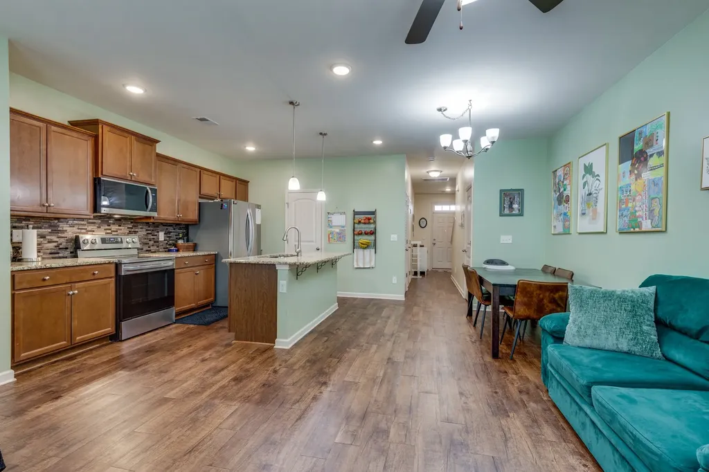 3939 Cannonsgate Lane Murfreesboro TN 37128
