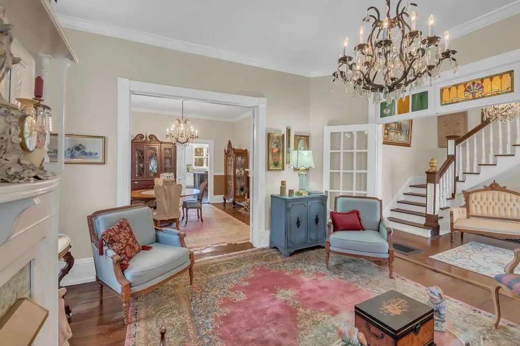 305 Washington St, E Fayetteville TN 37334