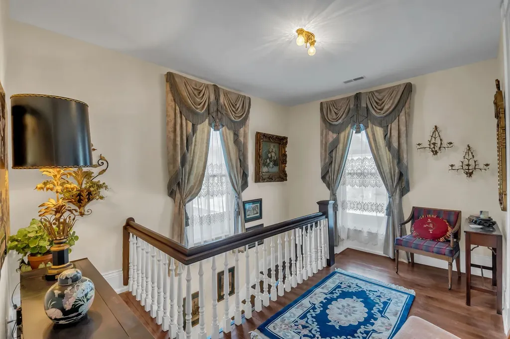 305 Washington St, E Fayetteville TN 37334