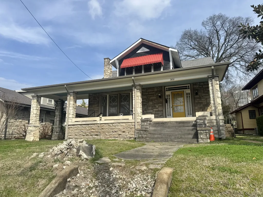 300 Fairfax Avenue Nashville TN 37212