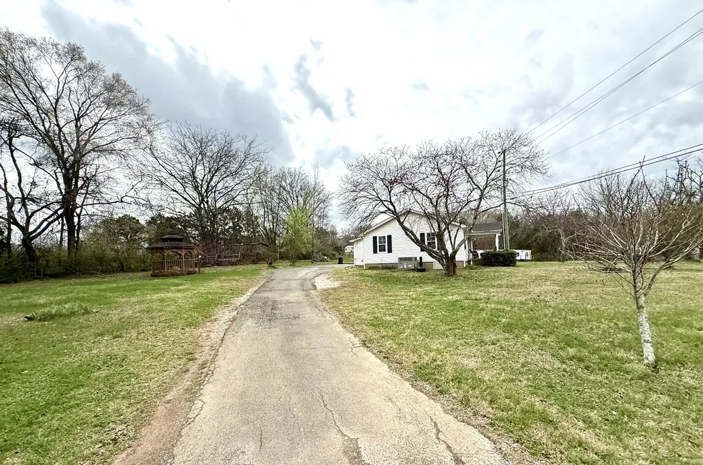 123 Corinth Road Mount Juliet TN 37122