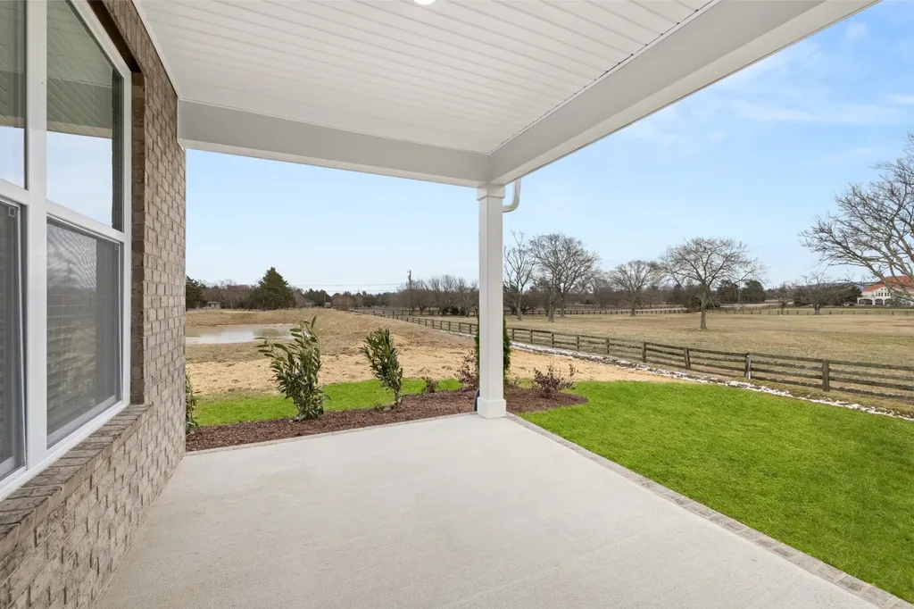 1237 Leavell Lane Murfreesboro TN 37130