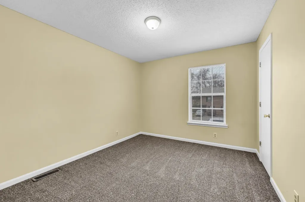 110 Hickory Trace Clarksville TN 37040