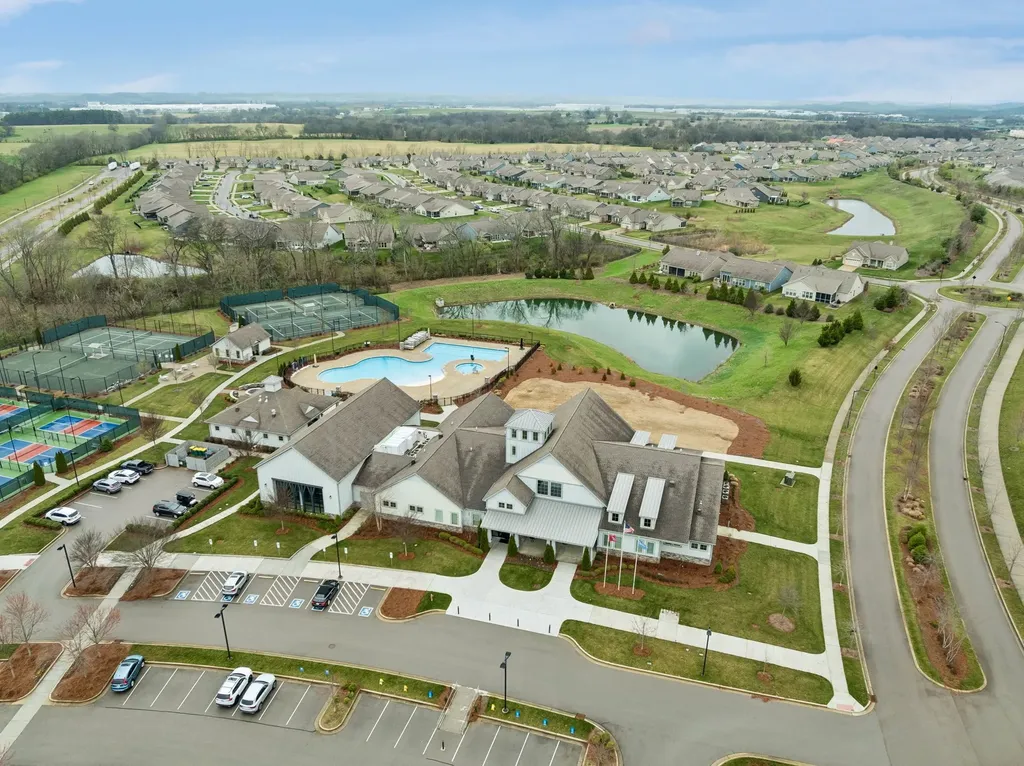 1727 Humphreys Glen Spring Hill TN 37174