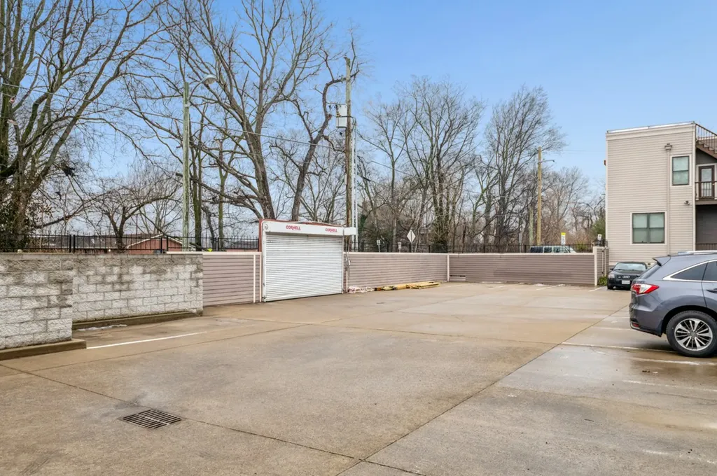 1070B 2nd Ave, S Nashville TN 37210