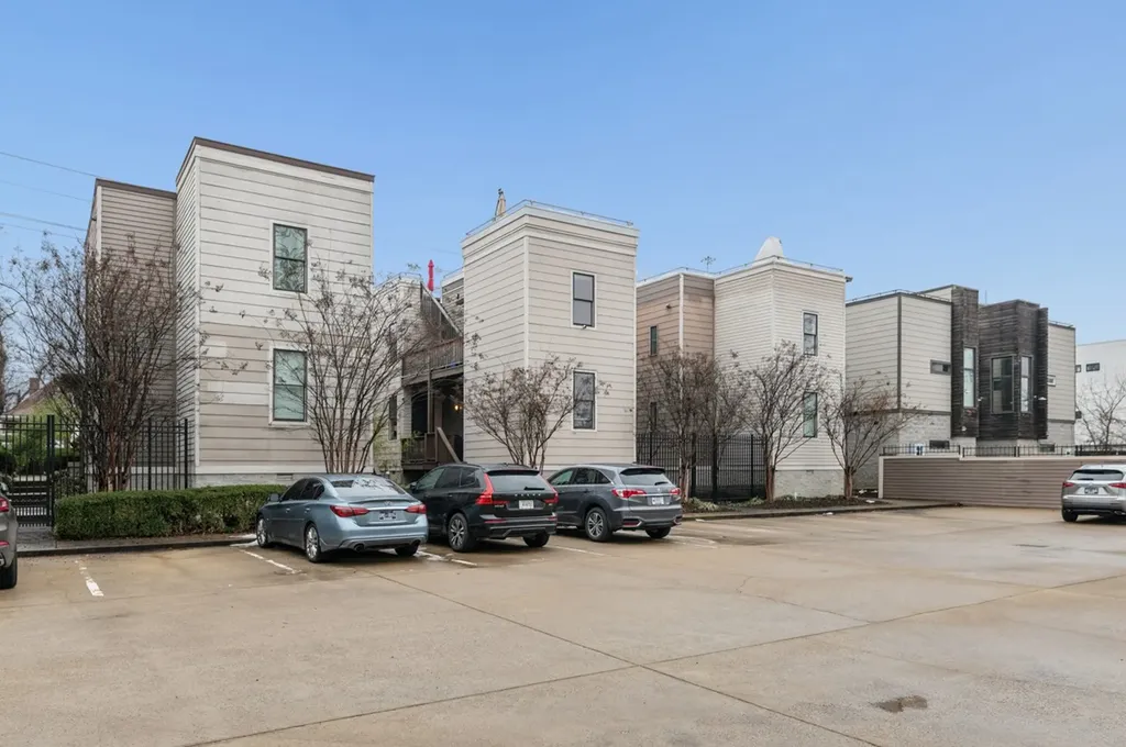 1070B 2nd Ave, S Nashville TN 37210