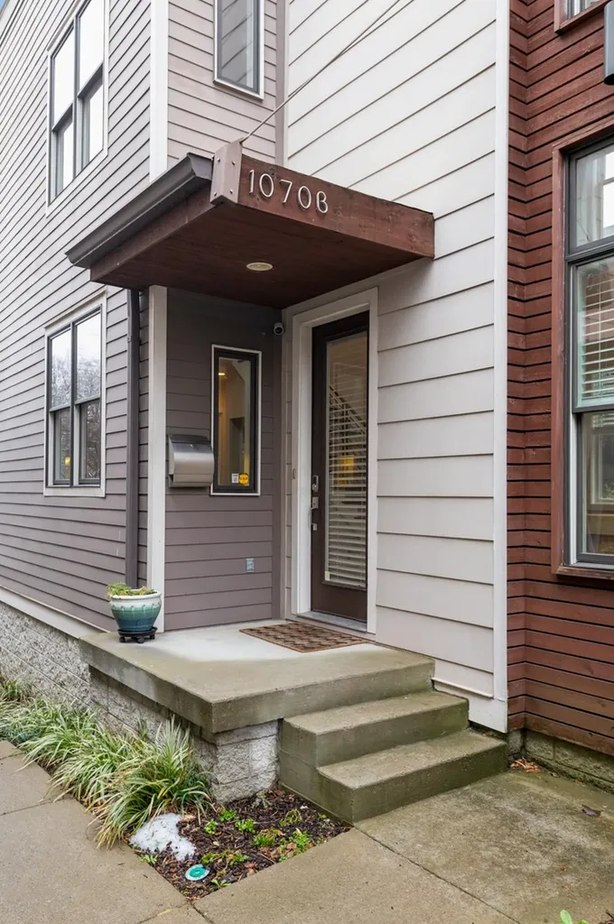 1070B 2nd Ave, S Nashville TN 37210