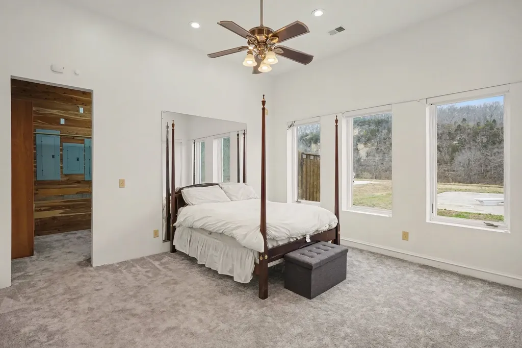 7699 N County Line Road Fairview TN 37062
