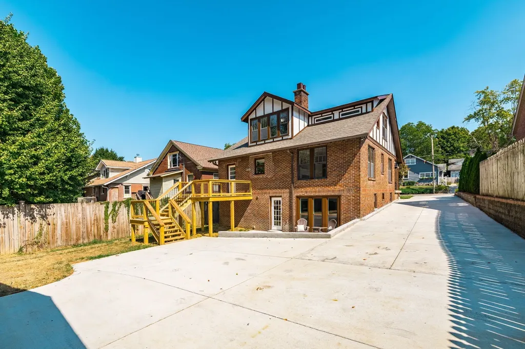 311 Walnut Street Springfield TN 37172