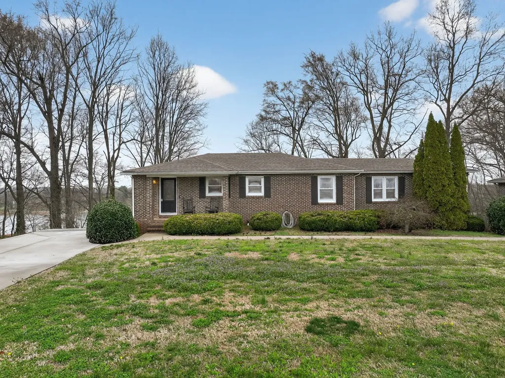 232 Loop Drive Winchester TN 37398