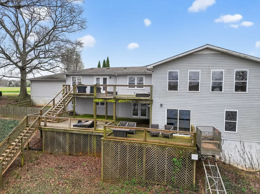 232 Loop Drive Winchester TN 37398