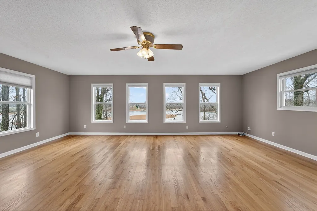 232 Loop Drive Winchester TN 37398