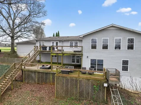 232 Loop Drive Winchester TN 37398