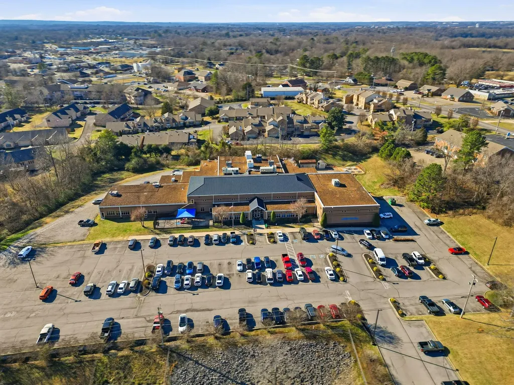 1818 Memorial Drive Clarksville TN 37043