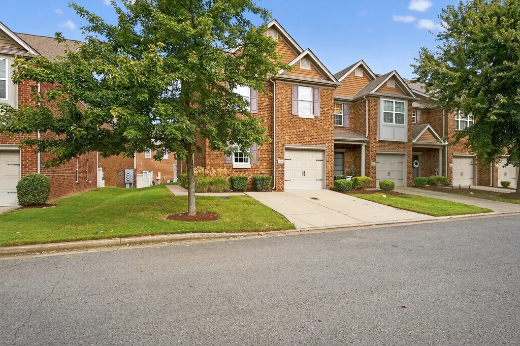 1309 Crown Point Place Nashville TN 37211