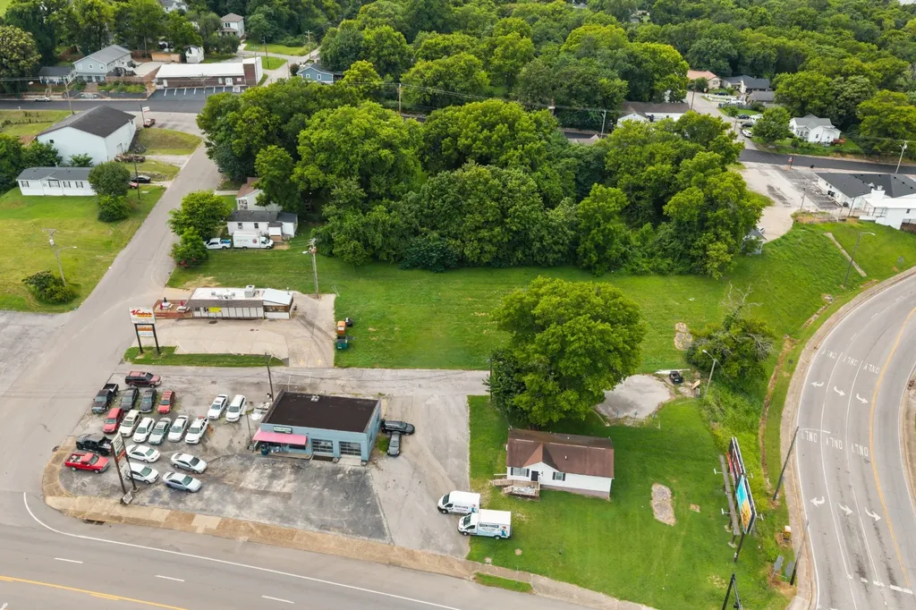 200 W 3rd Street Columbia TN 38401