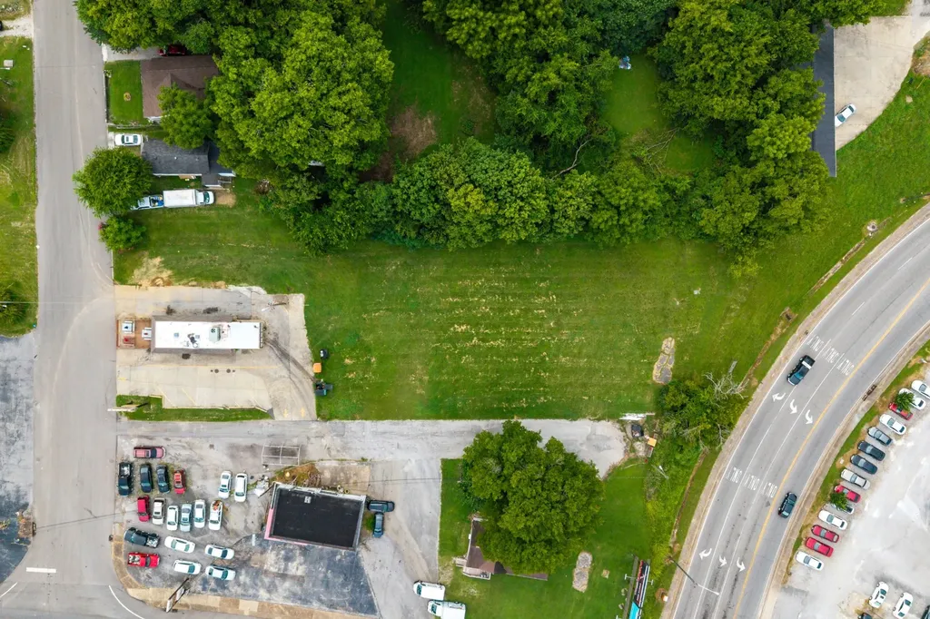 200 W 3rd Street Columbia TN 38401