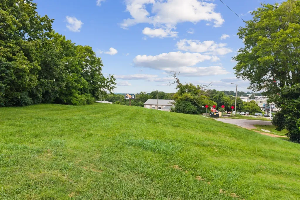 200 W 3rd Street Columbia TN 38401