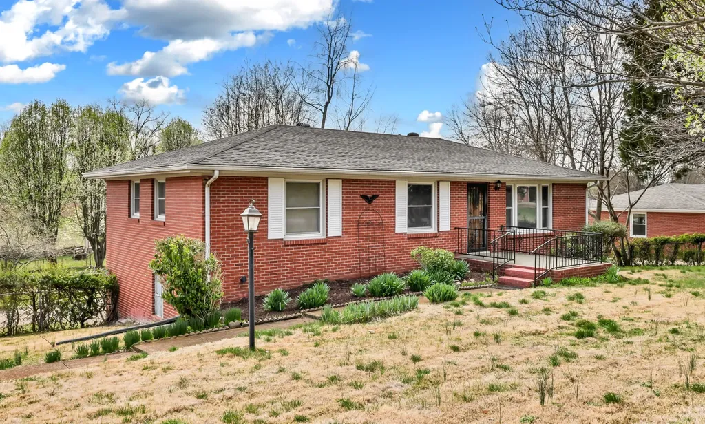 126 Lexington Drive Clarksville TN 37042
