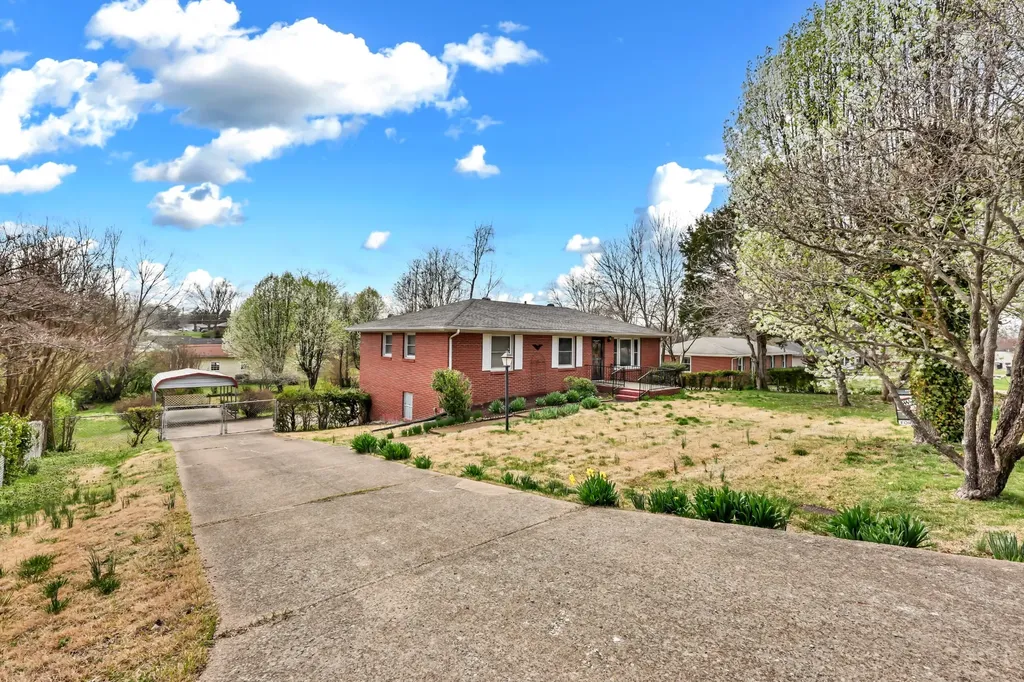 126 Lexington Drive Clarksville TN 37042