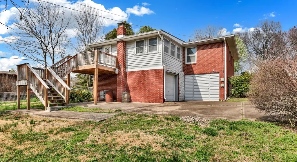 126 Lexington Drive Clarksville TN 37042