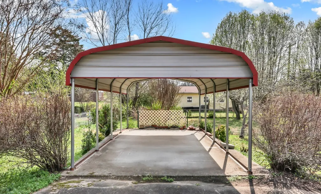 126 Lexington Drive Clarksville TN 37042