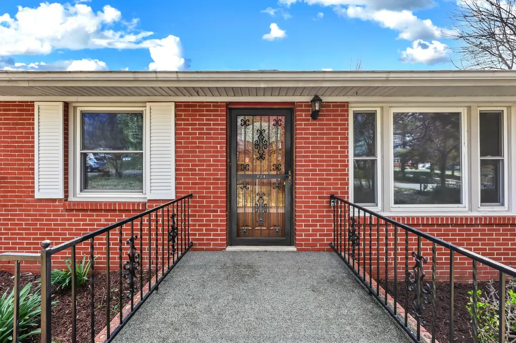 126 Lexington Drive Clarksville TN 37042