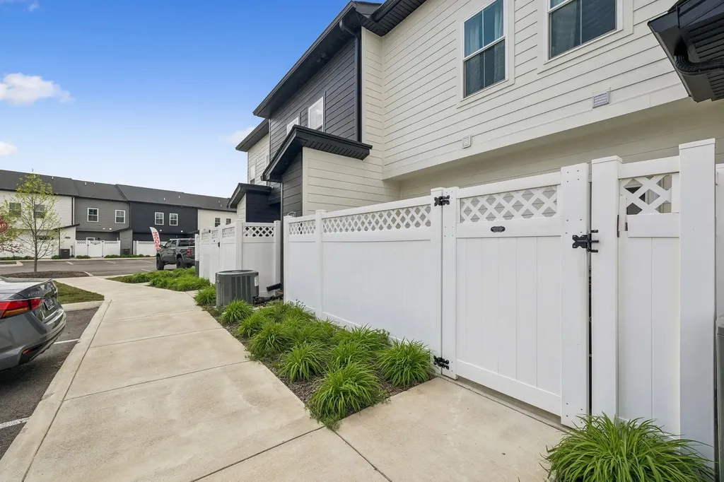 1458 Rebecca Johns Drive Murfreesboro TN 37128
