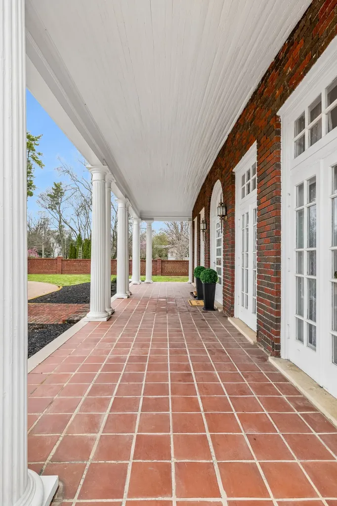 1153 E Main Street Murfreesboro TN 37130