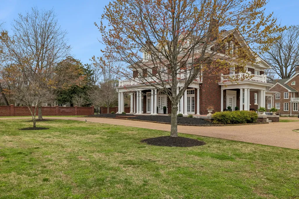 1153 E Main Street Murfreesboro TN 37130