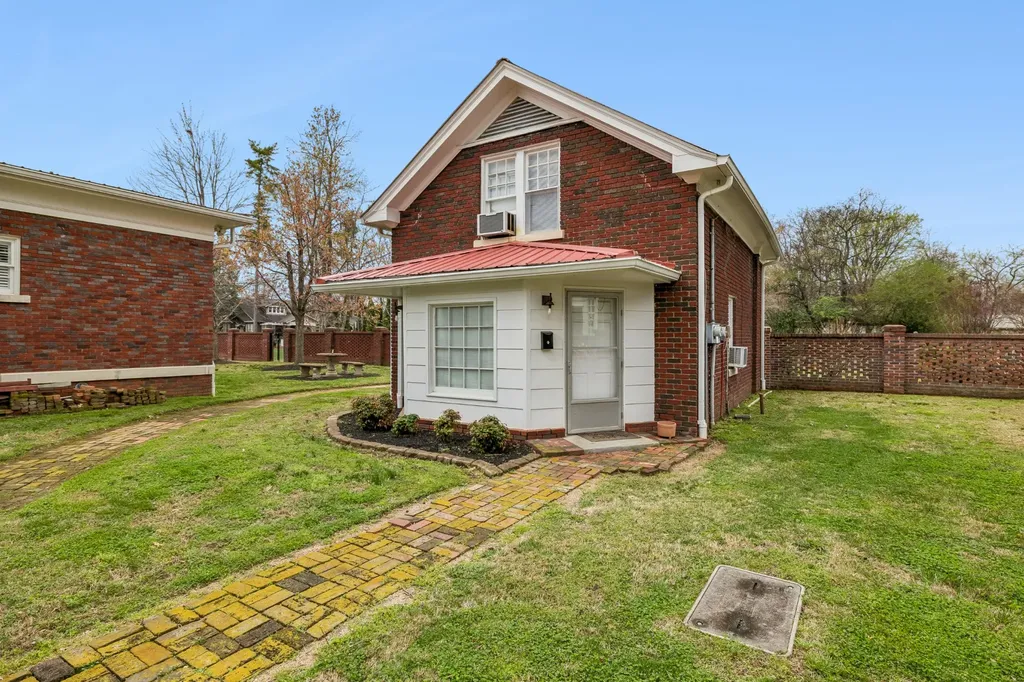 1153 E Main Street Murfreesboro TN 37130