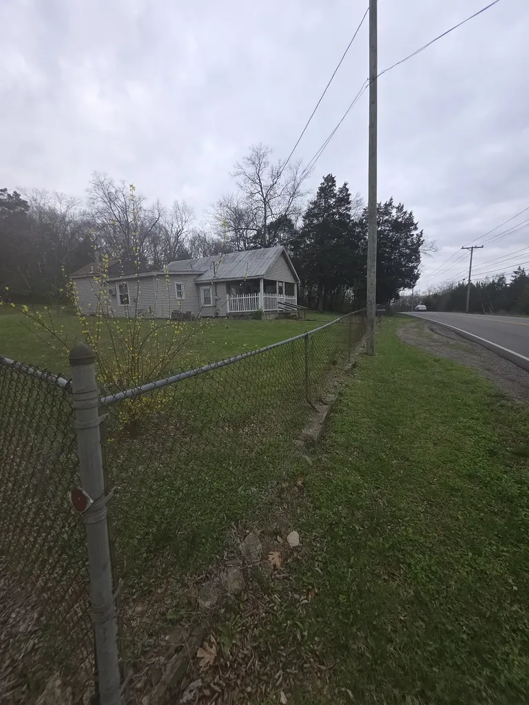 600 Old Nashville Highway La Vergne TN 37086