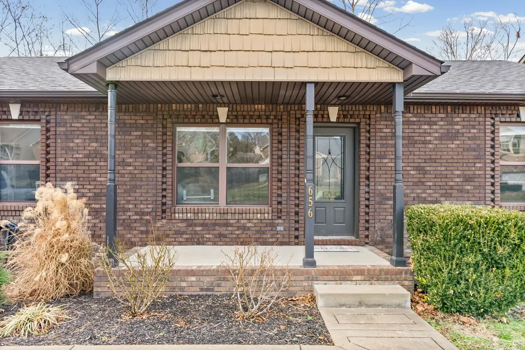 656 Deer Ridge Drive Clarksville TN 37042