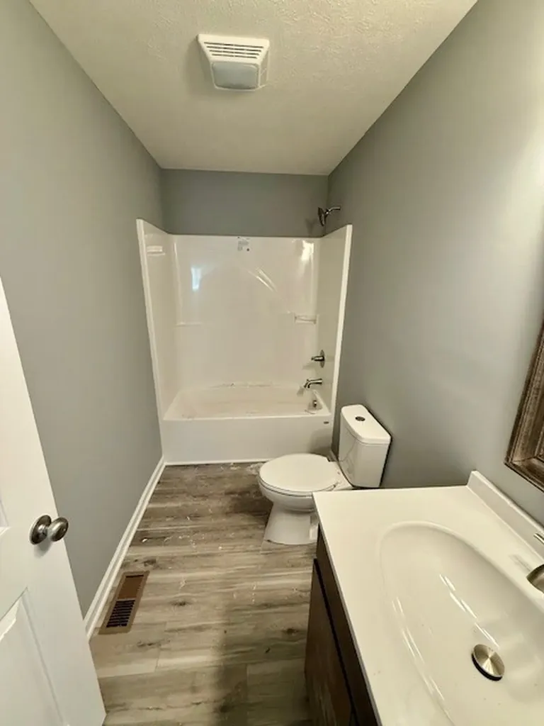 604 Decherd St, E Tullahoma TN 37388