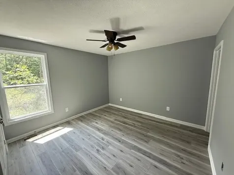 604 Decherd St, E Tullahoma TN 37388