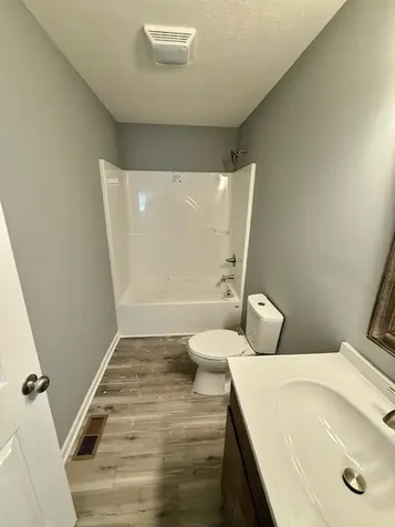 604 Decherd St, E Tullahoma TN 37388