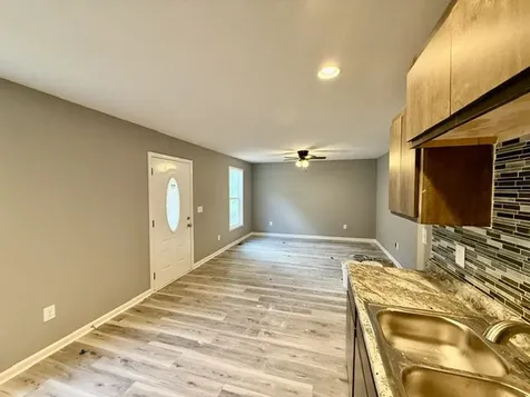 604 Decherd St, E Tullahoma TN 37388