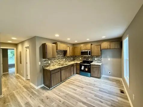 604 Decherd St, E Tullahoma TN 37388