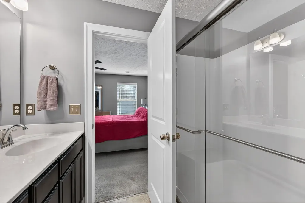 2216 Rolling Hills Christiana TN 37037