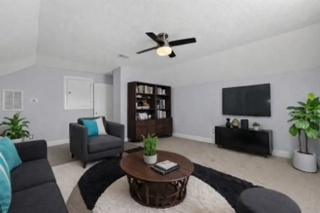 2216 Rolling Hills Christiana TN 37037