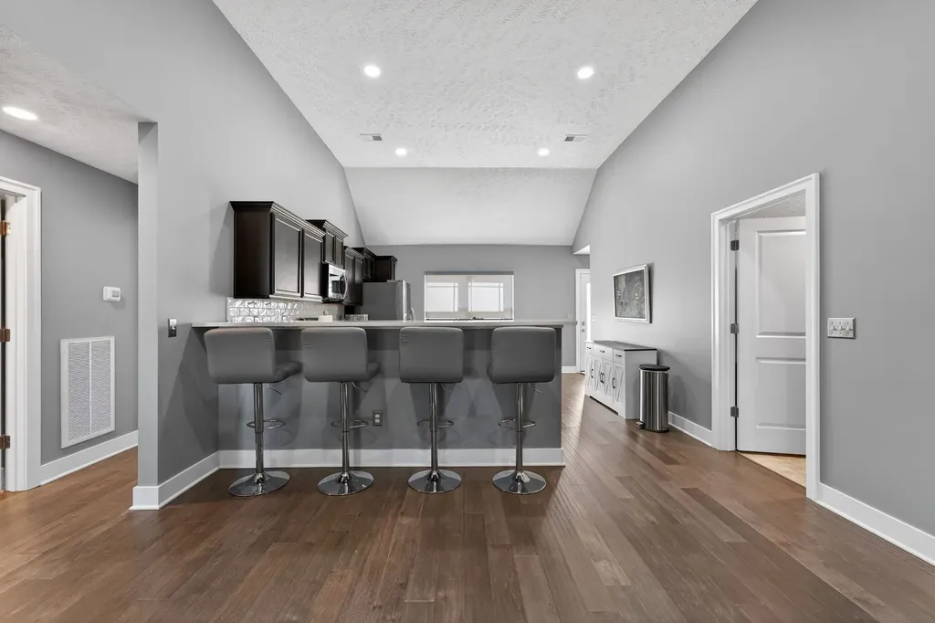 2216 Rolling Hills Christiana TN 37037