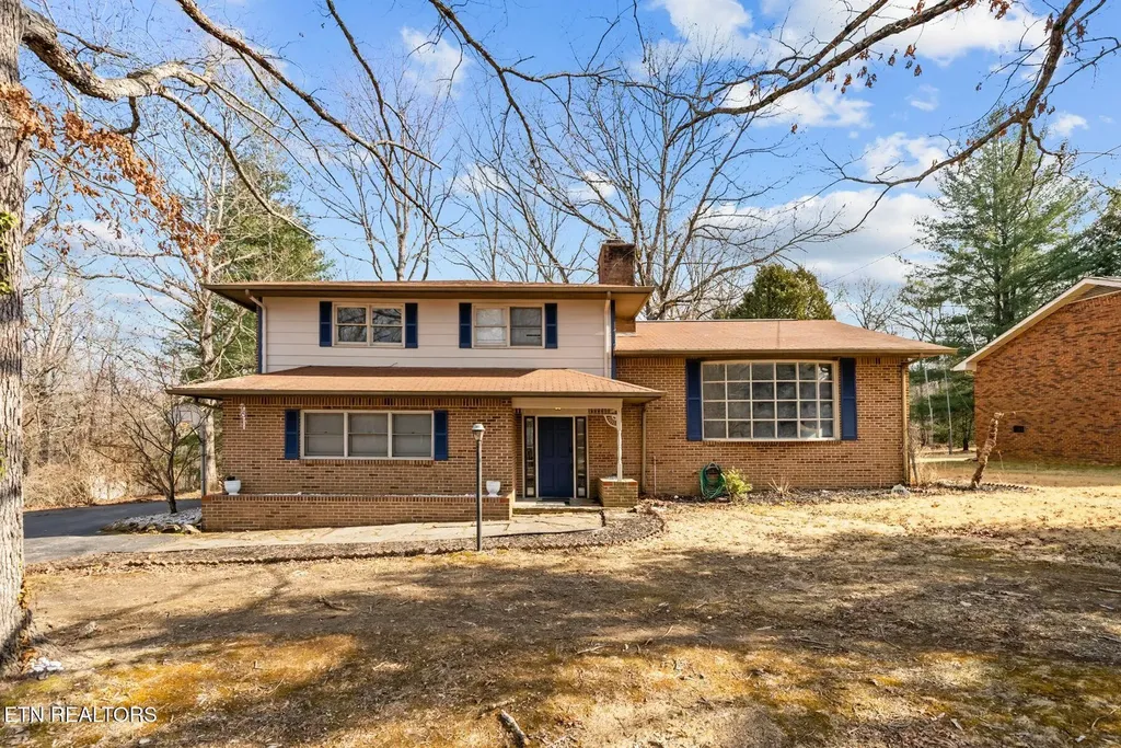 2275 Spruce Loop Crossville TN 38555