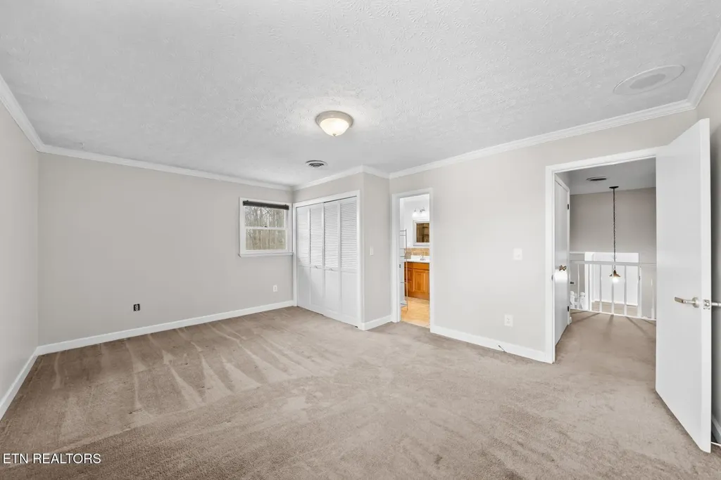 2275 Spruce Loop Crossville TN 38555