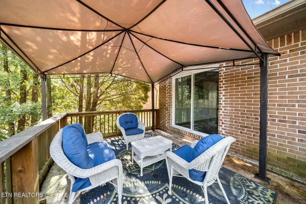 2275 Spruce Loop Crossville TN 38555