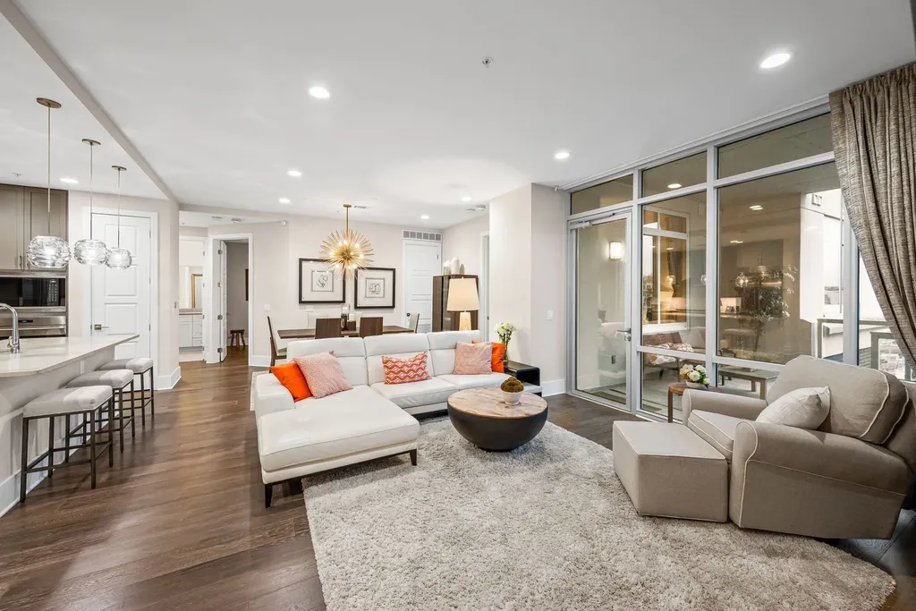 20 Rutledge Street Nashville TN 37210