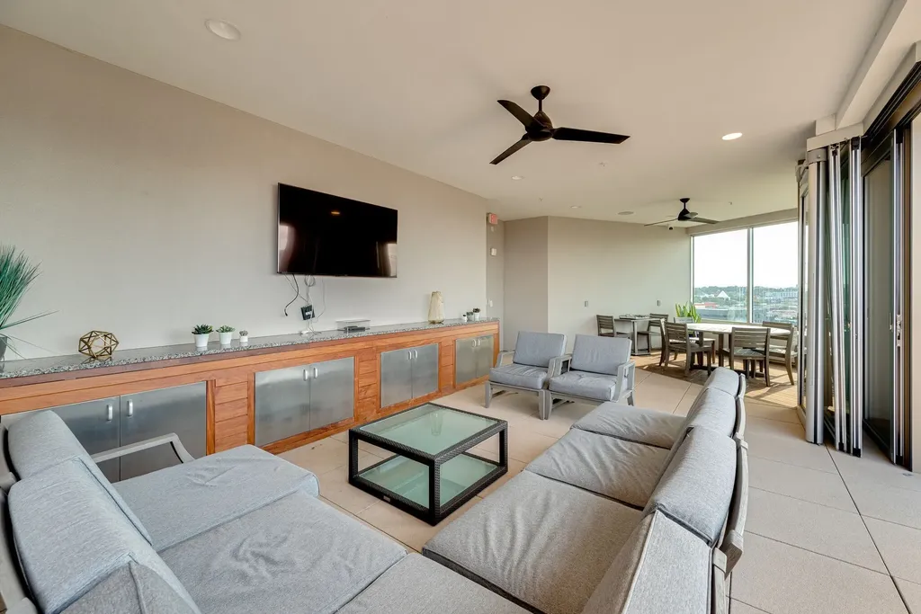 20 Rutledge Street Nashville TN 37210