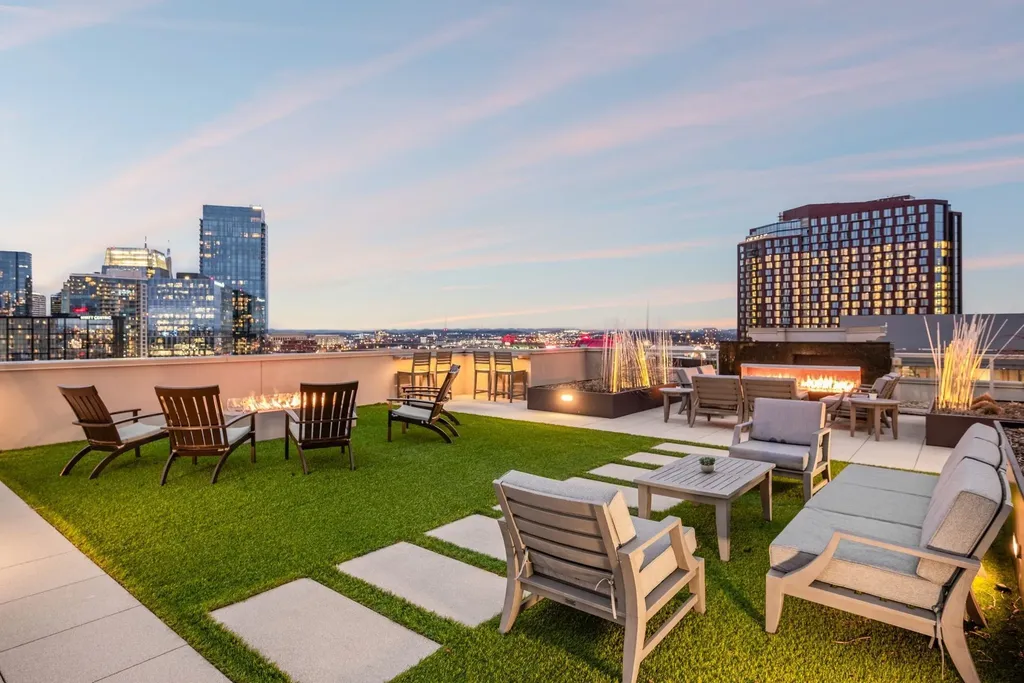 20 Rutledge Street Nashville TN 37210